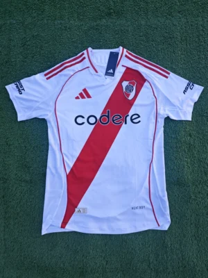 Camiseta de River titular 24/25