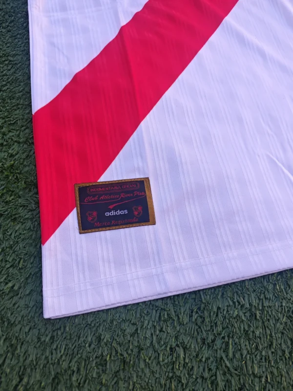Camiseta de River titular 95/96