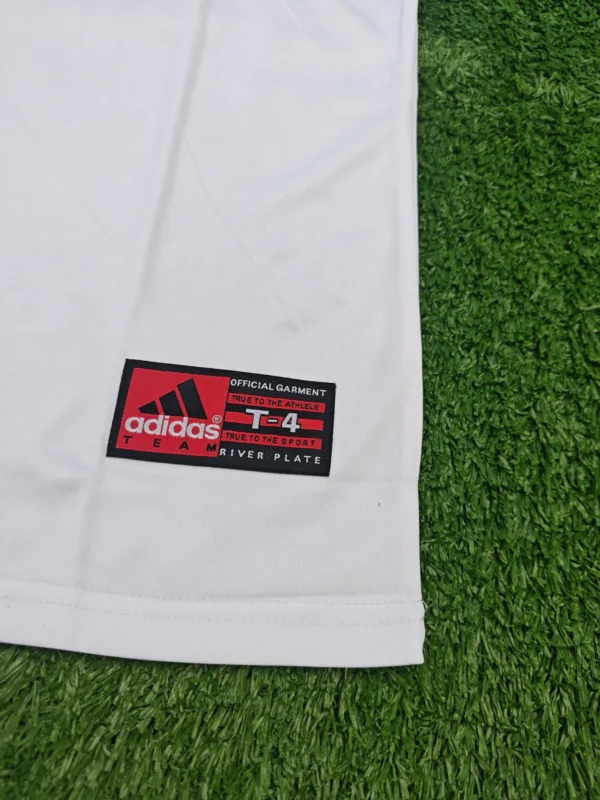 Camiseta de River titular 98/99