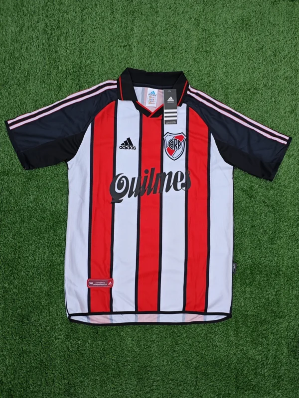 IMG_20260109_115901 Camiseta de River suplente 00/02
