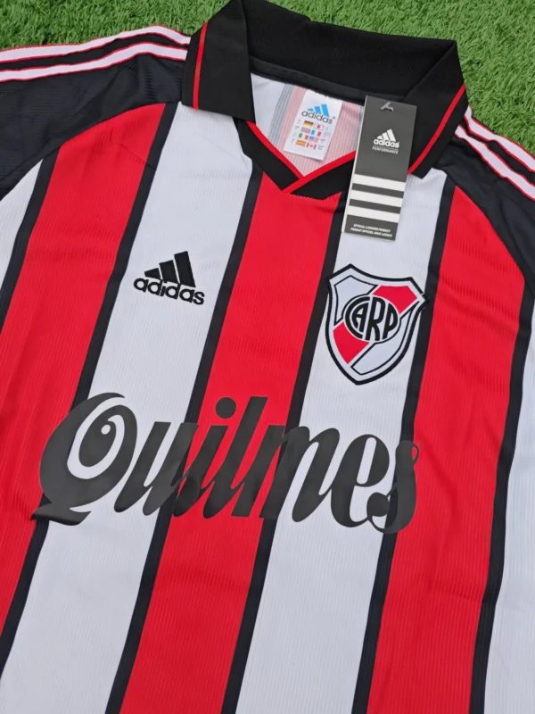 IMG_20260109_115919 Camiseta de River suplente 00/02
