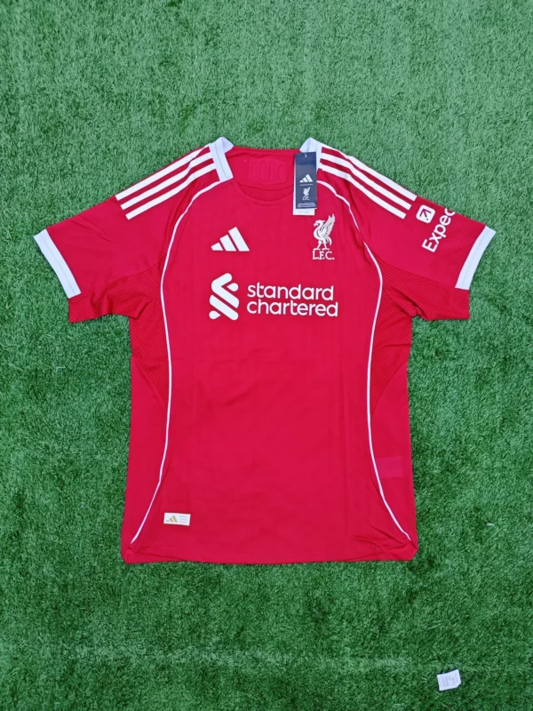 IMG_20260122_192400 Camiseta de Liverpool titular 25/26