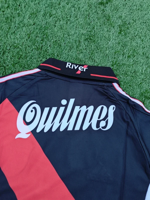 IMG_20260122_195518 Camiseta de River tercera 00/02