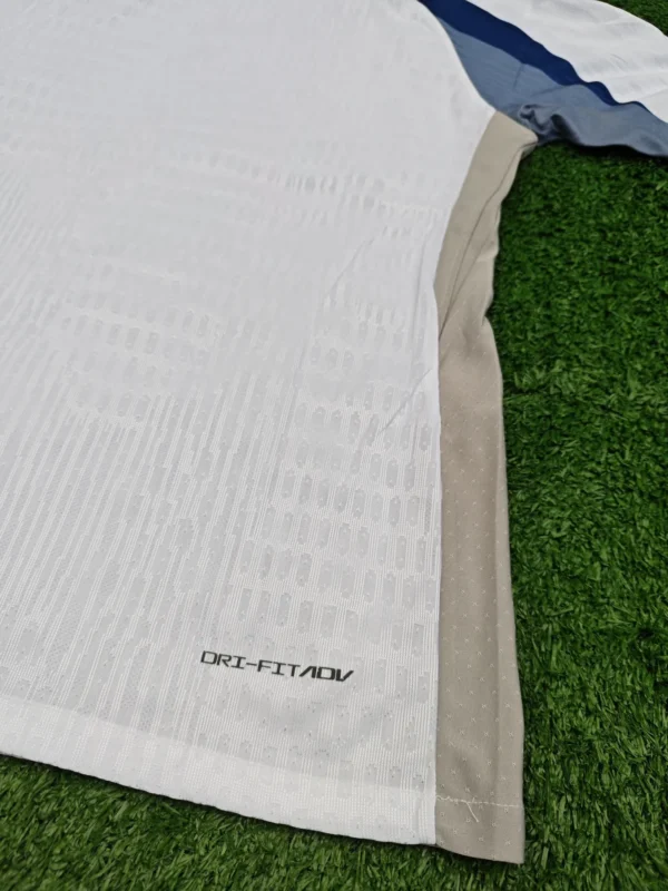 Camiseta de Tottenham titular 25/26