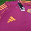 Camiseta de Roma titular 25/26