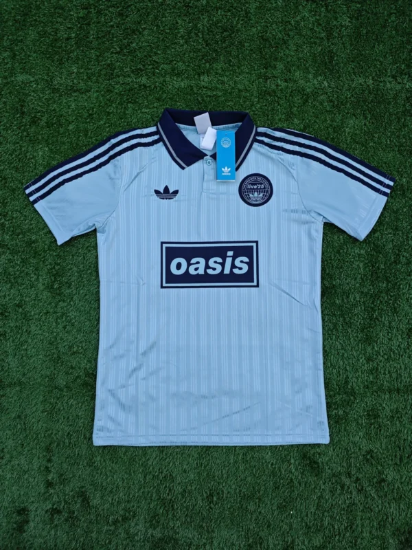 Remera Oasis Celeste