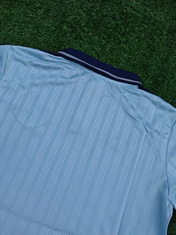 Remera Oasis Celeste